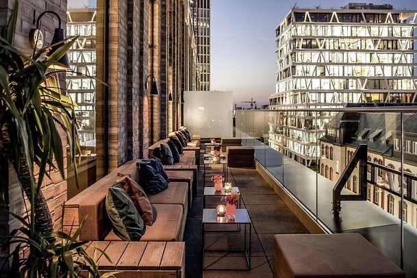 Hotel AMANO Grand Central - inkl. 1 Startnummer Berlin Halbmarathon