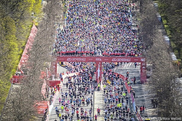 Hotel AMANO Grand Central - inkl. 1 Startnummer Berlin Halbmarathon