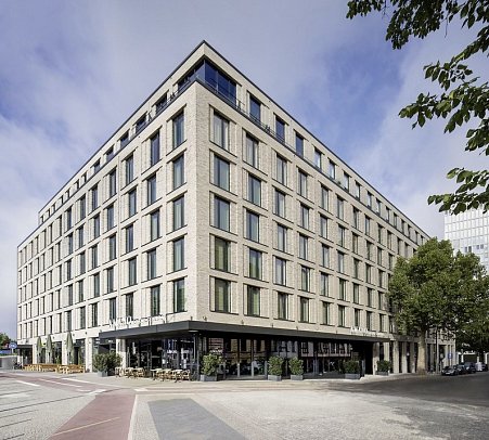 Hotel AMANO Grand Central - inkl. 1 Startnummer Berlin Halbmarathon