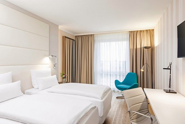 NH Berlin Alexanderplatz - Wohnbeispiel Doppelzimmer (Zimmercodierung DB1)