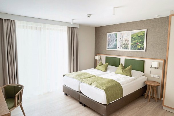 BEECH Resort Plauer See - Wohnbeispiel Verandazimmer Terrasse Walddorf oder Schilfdorf (Zimmercodierungen DB3, DB4 & DC2)