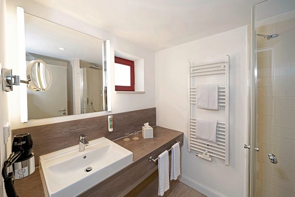 BEECH Resort Plauer See - Beispiel Bad Duett Apartment (Zimmercodierung AB1)