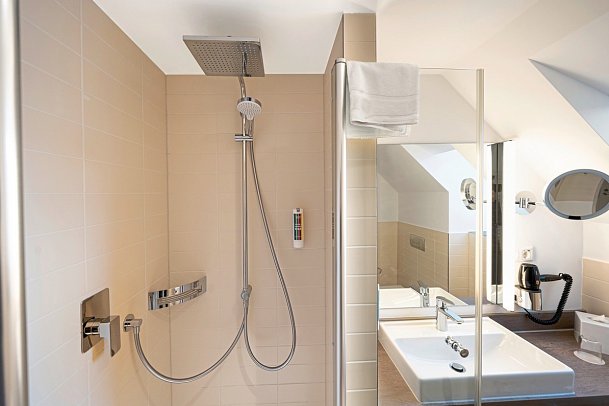 BEECH Resort Plauer See - Beispiel Bad Duett Apartment (Zimmercodierung AB1)