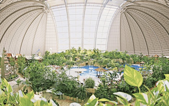 Tropical Islands - Tropenlandschaft