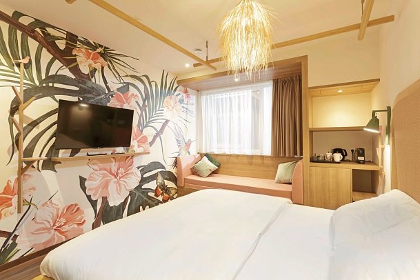 Tropical Islands OHANA Lodges - Wohnbeispiel OHANA Doppelzimmer Komfort PLUS (Zimmercodierung DF1)