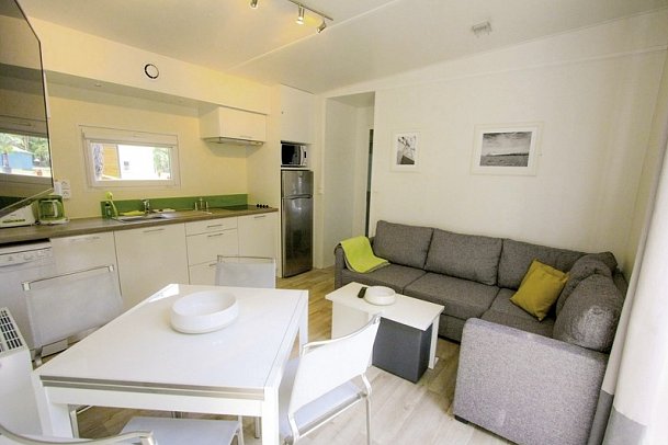 Tropical Islands Woodland Homes - Wohnbeispiel 4er Woodland Home (Zimmercodierung BB2)