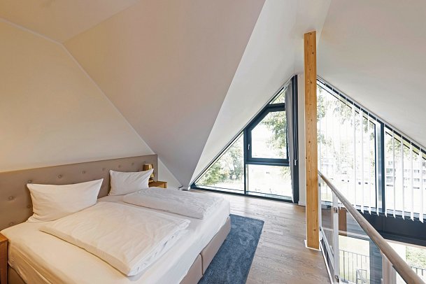 MAREMÜRITZ Yachthafen Resort - Wohnbeispiel Suite Kompass Maisonette (Zimmercodierung MB1)