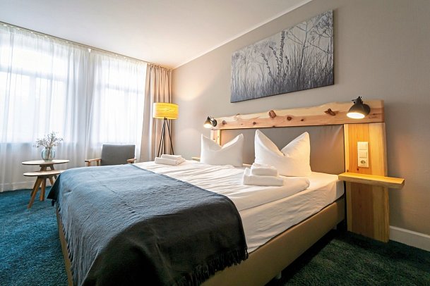 Waldhotel Eiche - Wohnbeispiel Doppelzimmer (Zimmercodierungen DB1 & DP1)