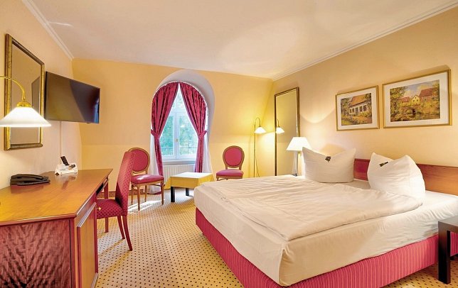 Hotel Döllnsee-Schorfheide - Wohnbeispiel Doppelzimmer Standard (Zimmercodierungen DB2 & EB1)