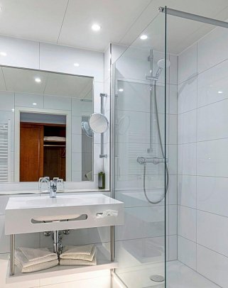 Hotel Döllnsee-Schorfheide - Wohnbeispiel Doppelzimmer Superior Bad (Zimmercodierung DS1)