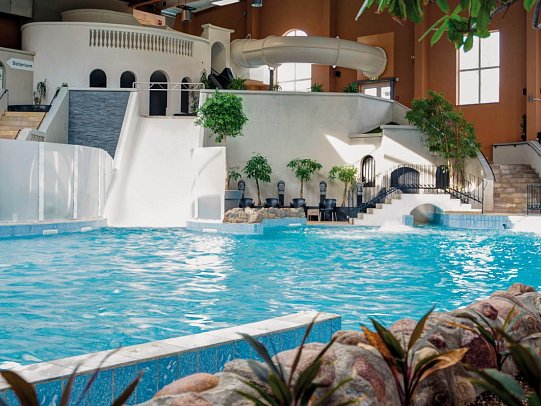 Van der Valk Resort Linstow – Ferienhäuser - Erlebnisbad