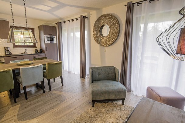 Van der Valk Resort Linstow – Ferienhäuser - Wohnbeispiel Ferien- und Doppelhäuser Typ C (Zimmercodierung HB2)