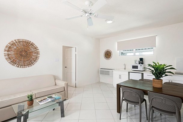 Coconut Court Beach - Wohnbeispiel Deluxe One Bedroom Apartment Landside (Zimmercodierung ADG)