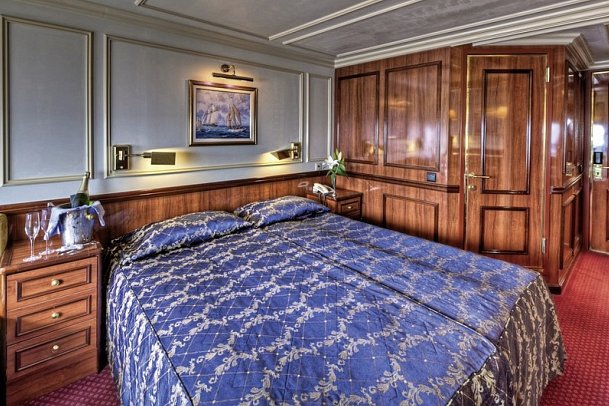 Royal Clipper