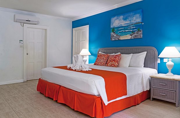 Dover Beach Hotel - Wohnbeispiel Standard Room Goldwater (Zimmercodierung UG1)