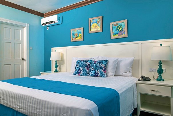 Dover Beach Hotel - Wohnbeispiel Studio Pool View Calais (Zimmercodierung SBP)