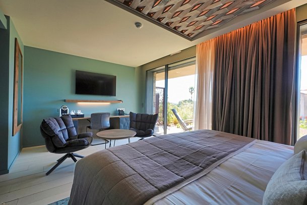 Les Regalia Hotel & Spa