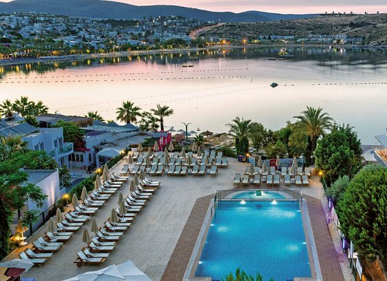 Royal Asarlik Beach