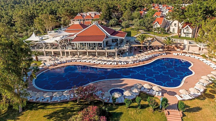 Long Beach Club Nature