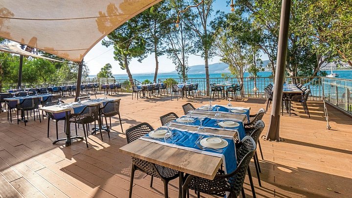 Long Beach Club Nature