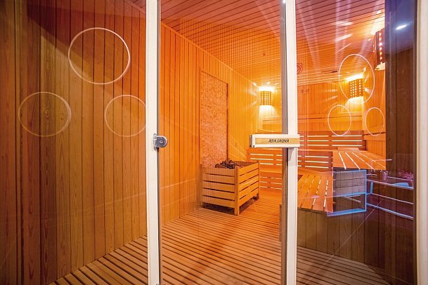 Long Beach Club Nature