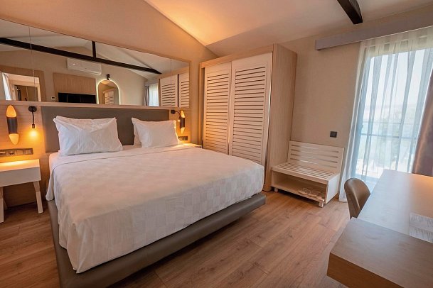 Long Beach Club Nature - Wohnbeispiel Familienzimmer mit Verbindungstür (Zimmercodierung FV1)