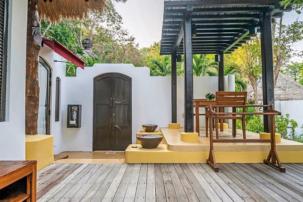 Paradee Resort - Wohnbeispiel Beachfront Pool Villa 101 und 102 (Zimmercodierung VXO)