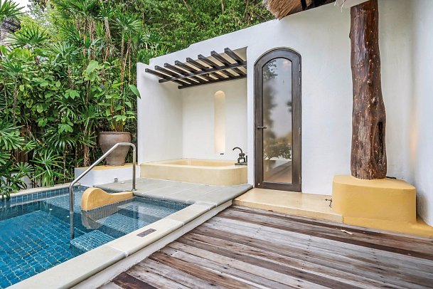 Paradee Resort - Wohnbeispiel Beachfront Pool Villa 101 und 102 (Zimmercodierung VXO)