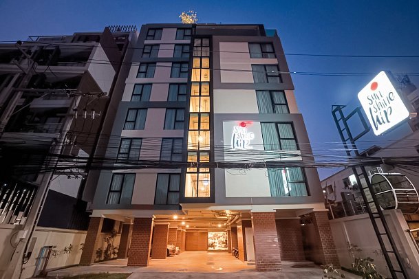 Sunshine Hip Hotel
