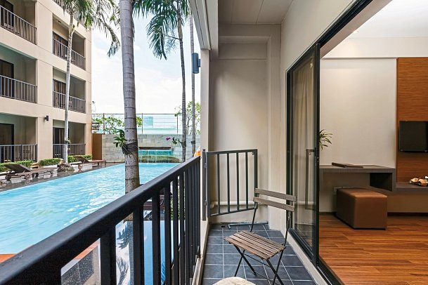 The Cottage Suvarnabhumi - Balkonbeispiel Deluxe Pool Access (Zimmercodierung UDQ)