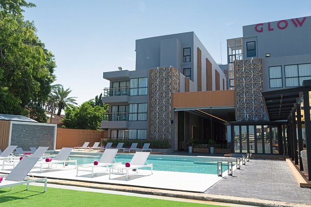 GLOW Bangkok Riverside