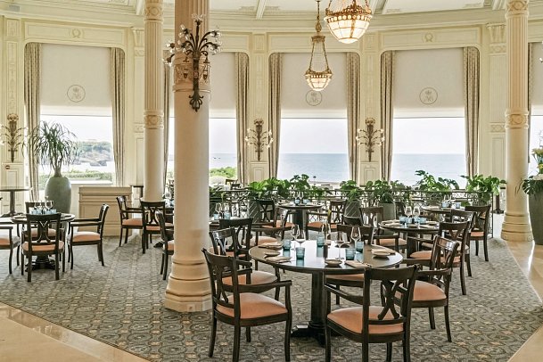 Hôtel du Palais Biarritz - La Rotonde - Côté Maison