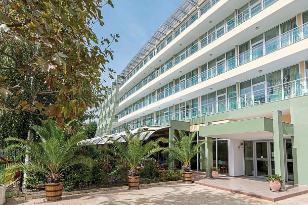 Ivana Palace