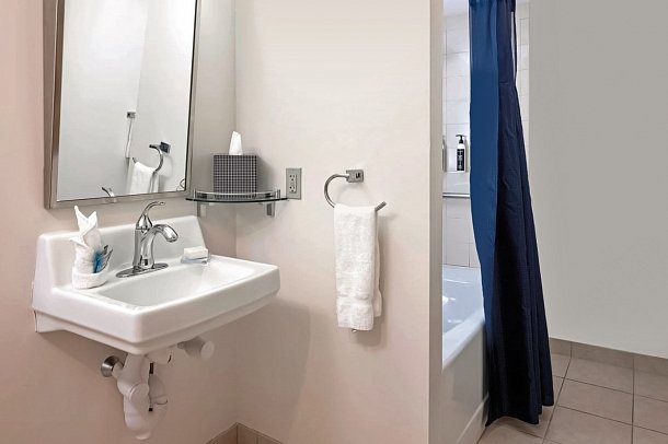 The Midtown Hotel - Wohnbeispiel Standard Room 2 Queen Beds (Zimmercodierung UG4)