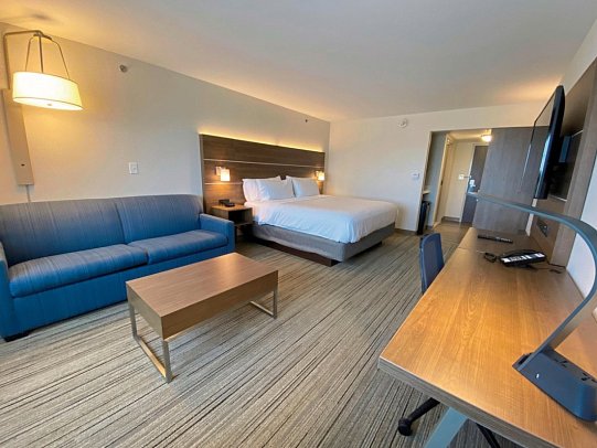 Holiday Inn Express & Suites Boston - Cambridge - Wohnbeispiel 1 Bed Standard Room (Zimmercodierung UG2)