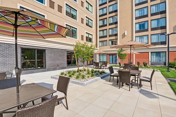 Holiday Inn Express & Suites Boston - Cambridge