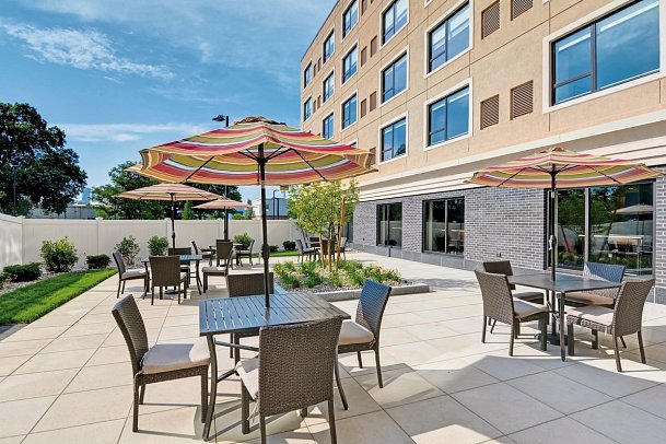 Holiday Inn Express & Suites Boston - Cambridge