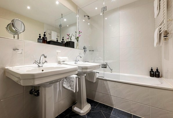 Parkhotel Bremen - Beispiel Bad Doppelzimmer Superior (Zimmercodierung DS6)