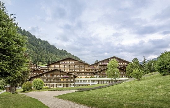 HUUS Gstaad Hotel