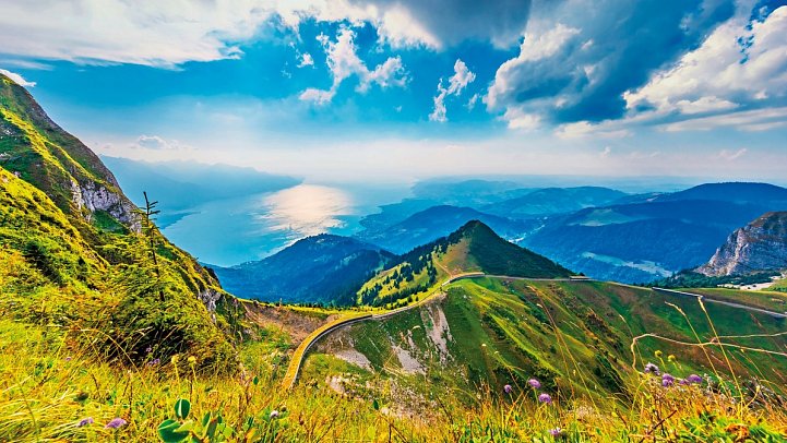 Die schönsten Berge der Schweizer Alpen - Rochers de Naye mit Blick auf Genfersee