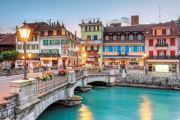 Die schönsten Berge der Schweizer Alpen - Aare Brücke, Interlaken