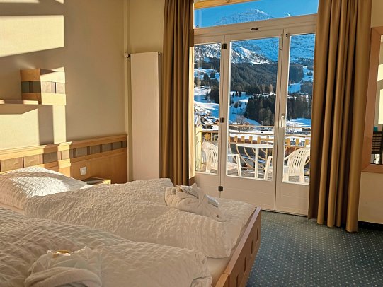 Victoria Lauberhorn Wengen, a Faern Collection Hotel - Wohnbeispiel Doppelzimmer Panoramblick Jungfrau (Zimmercodierung DG1)