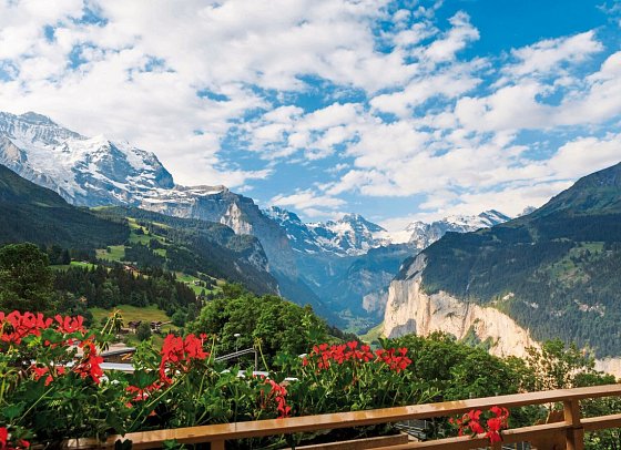Victoria Lauberhorn Wengen, a Faern Collection Hotel - Beispiel Balkon Doppelzimmer Panoramablick Jungfrau (Zimmercodierung DG1)