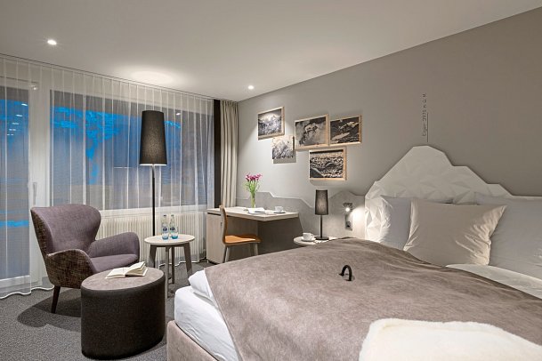 Sunstar Hotel Grindelwald - Wohnbeispiel Doppelzimmer Premium (Zimmercodierung DM1)