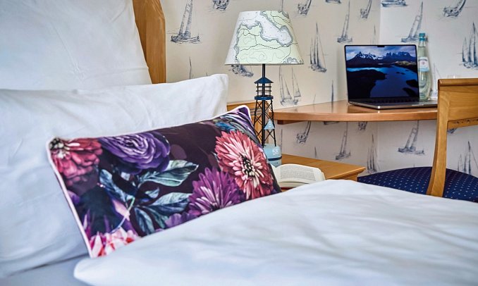 Inselhotel VierJahresZeiten - Wohnbeispiel Doppelzimmer (Zimmercodierung DB1)