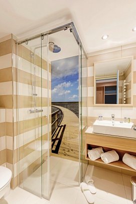 Center Parcs Park Nordseeküste - Wohnbeispiel Hotelzimmer Premium (Zimmercodierungen DM1 & DM2)