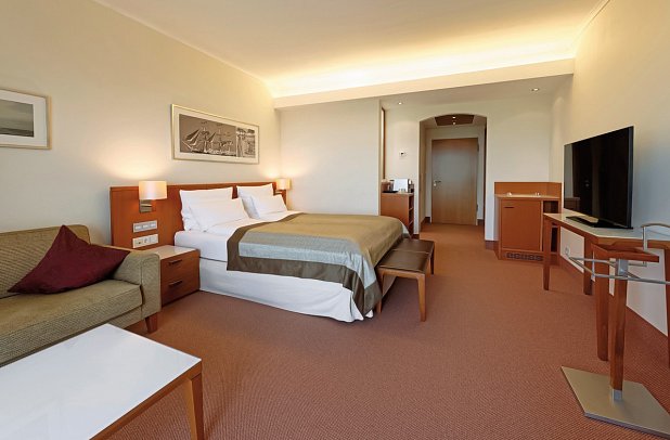 ATLANTIC Hotel Wilhelmshaven - Wohnbeispiel Doppelzimmer Komfort Landblick (Zimmercodierung DFL)