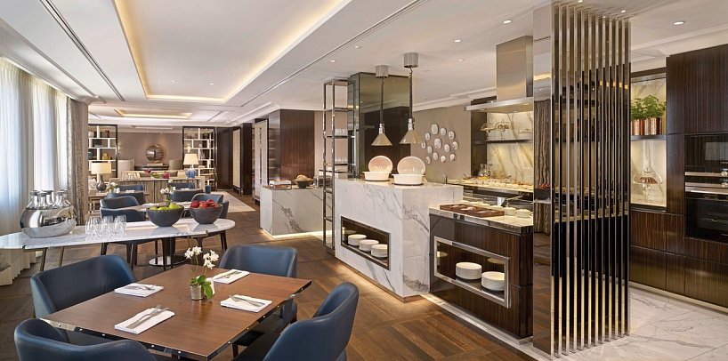 Al Habtoor Palace - Club Lounge