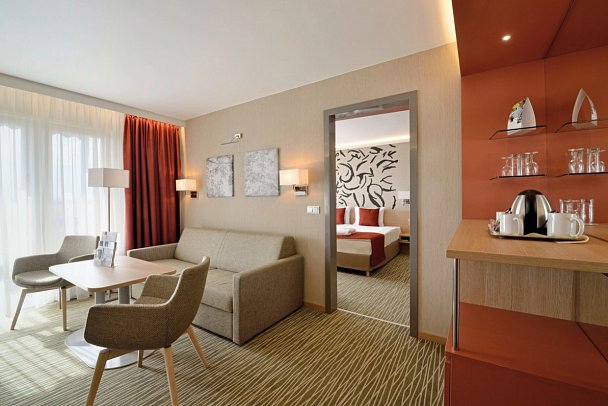 Danubius Hotel Bük - Wohnbeispiel Familienzimmer Executive (Zimmercodierung FB1)
