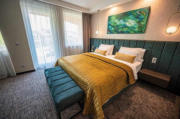 Hotel Azur - Wohnbeispiel Doppelzimmer Deluxe (Zimmercodierung DD1)